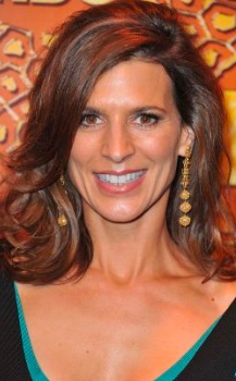 Perrey Reeves